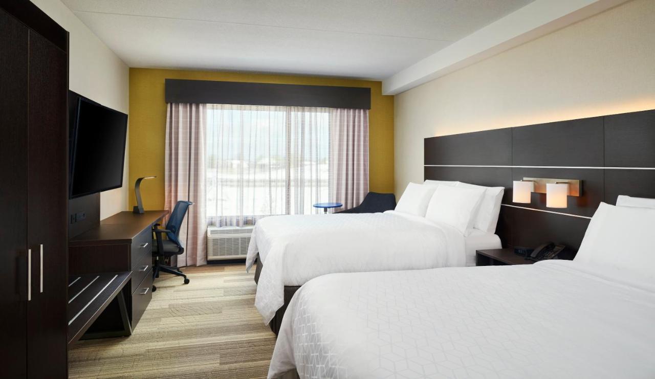 Holiday Inn Express & Suites Windsor East - Lakeshore By Ihg Tecumseh Exterior foto