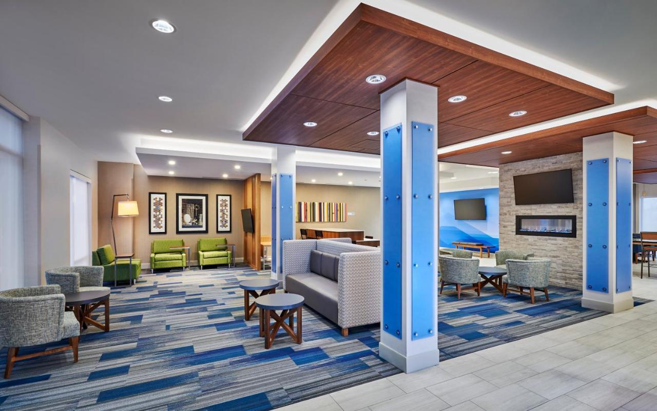 Holiday Inn Express & Suites Windsor East - Lakeshore By Ihg Tecumseh Exterior foto