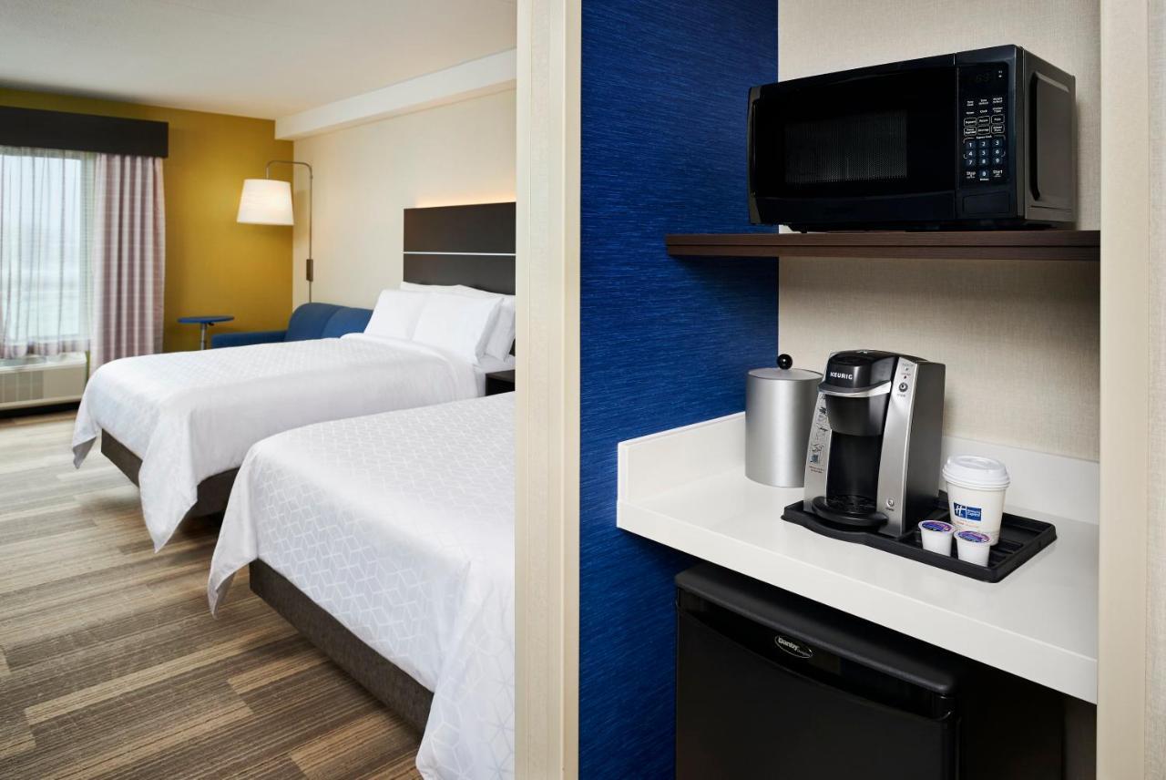 Holiday Inn Express & Suites Windsor East - Lakeshore By Ihg Tecumseh Exterior foto